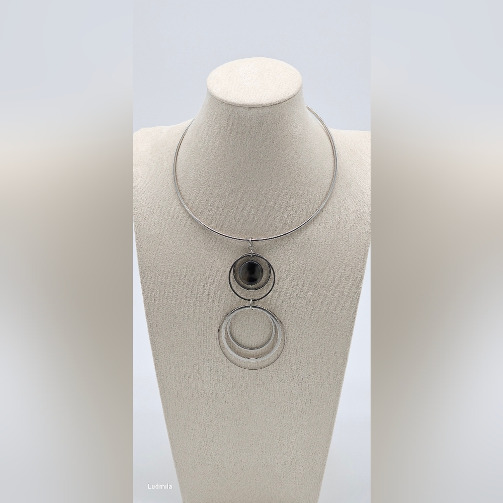 Elegant Silver‎ Pendant Necklace